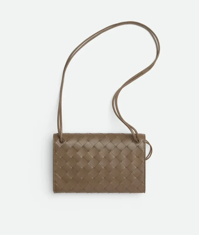 Andiamo Pouch mit Riemen