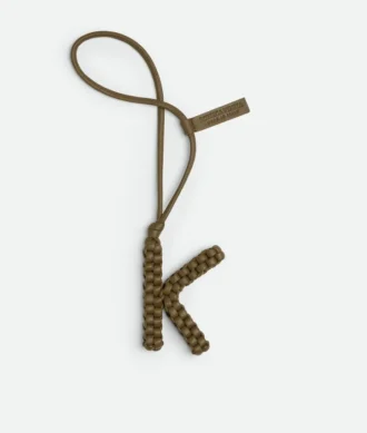 Anhänger in Form des Buchstabens K