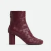 Atomic Stiefel