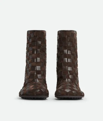 Atomic Stiefel