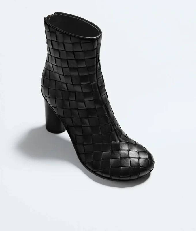Atomic Stiefel Atomic Stiefel