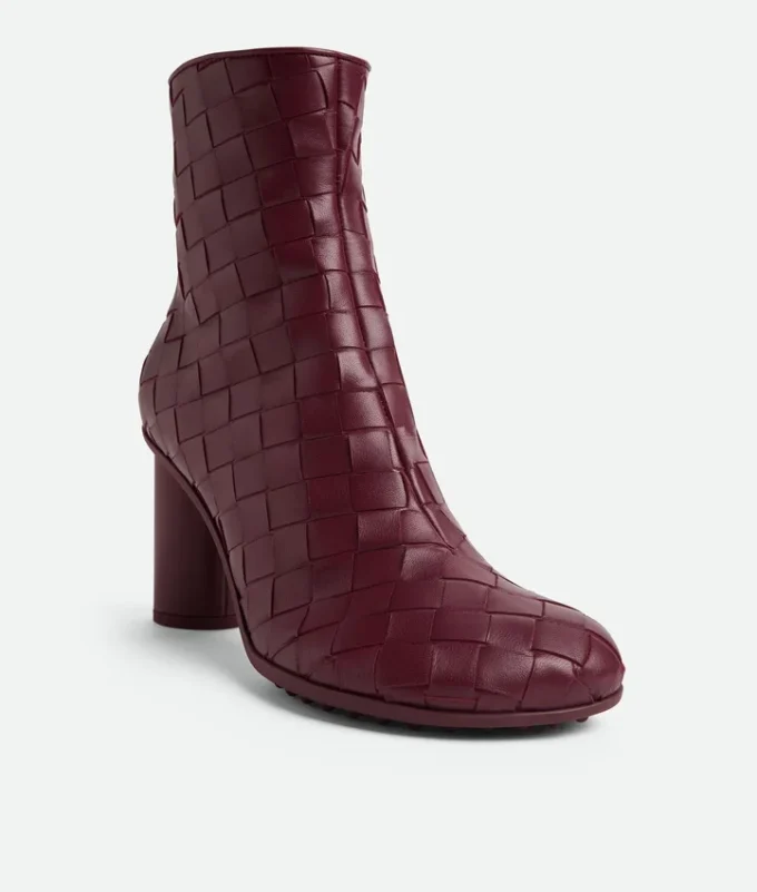 Atomic Stiefel