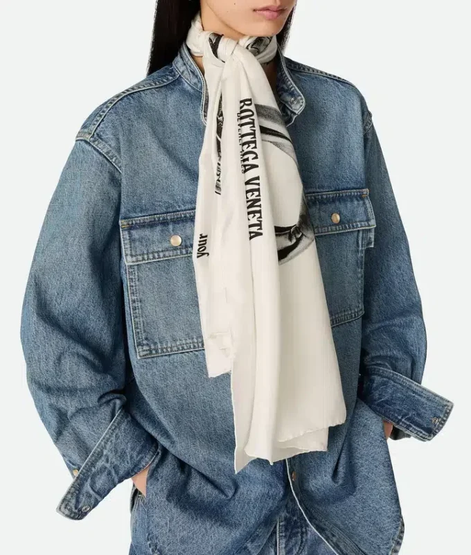 Bedrucktes Foulard aus Seidentwill