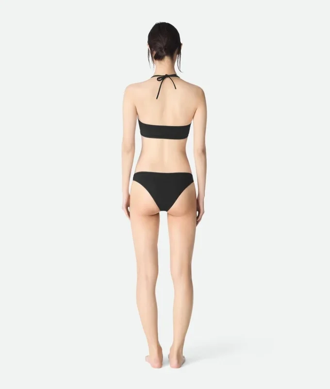 Bikini aus Stretch-Nylon Bikini aus Stretch-Nylon