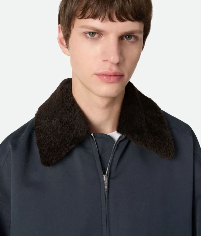 Bomberjacke aus Seiden- und Baumwolltwill Bomberjacke aus Seiden- und Baumwolltwill