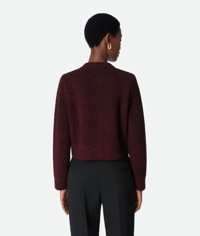 Cardigan aus Bouclé-Wolle Cardigan aus Bouclé-Wolle