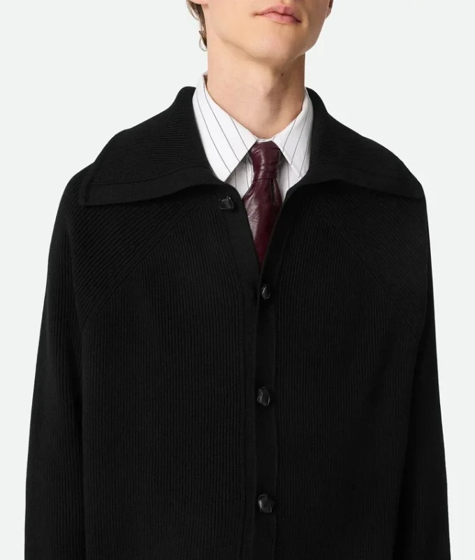 Cardigan aus englischer Baumwollrippe Cardigan aus englischer Baumwollrippe