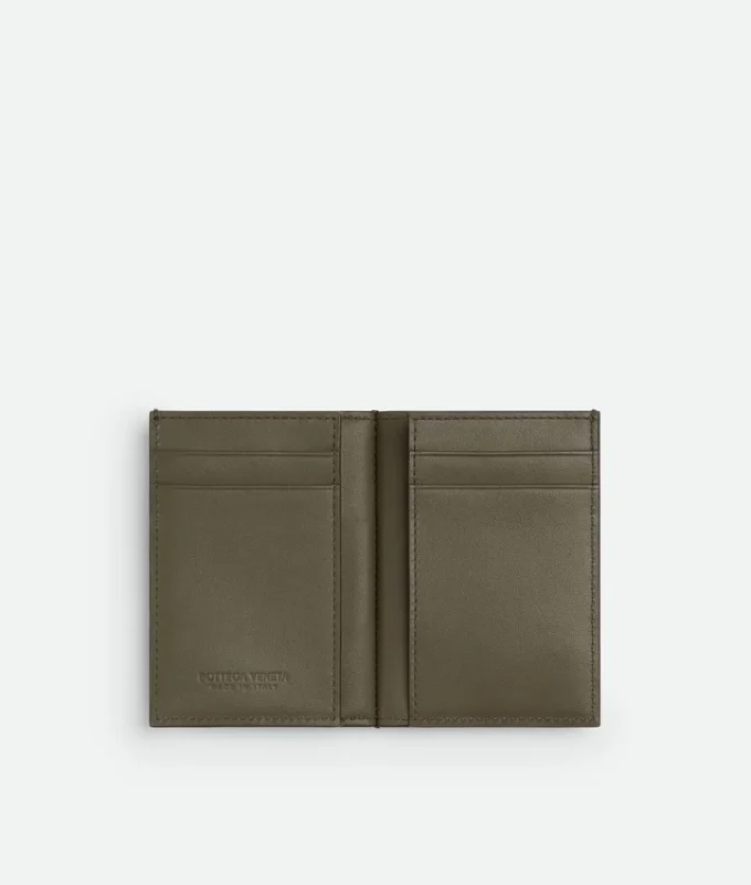 Cassette-Kartenetui mit Klappe Cassette-Kartenetui mit Klappe