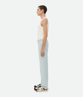 Extra gebleichte Straight-Jeans