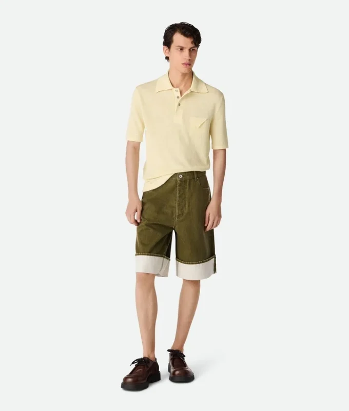 Farbige Denim-Shorts