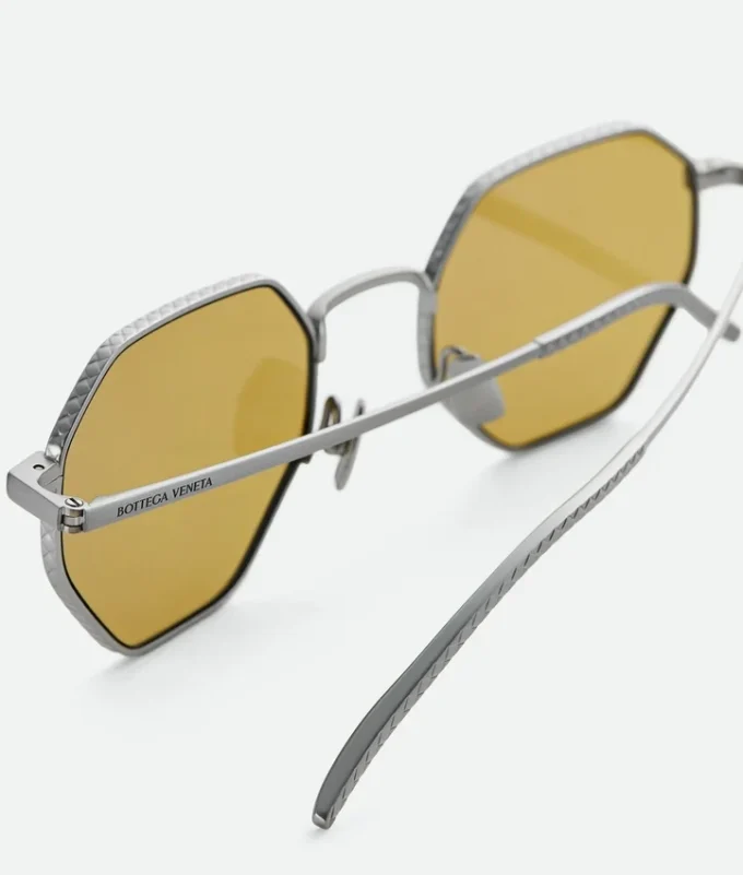 Geometrische Intrecciato-Sonnenbrille Geometrische Intrecciato-Sonnenbrille