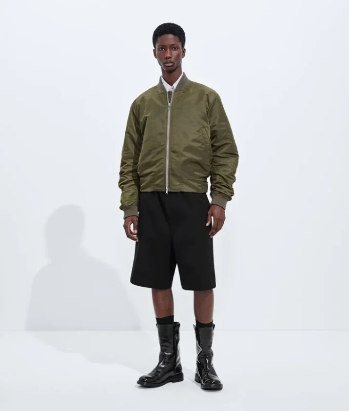 Gepolsterte Nylon-Bomberjacke Gepolsterte Nylon-Bomberjacke