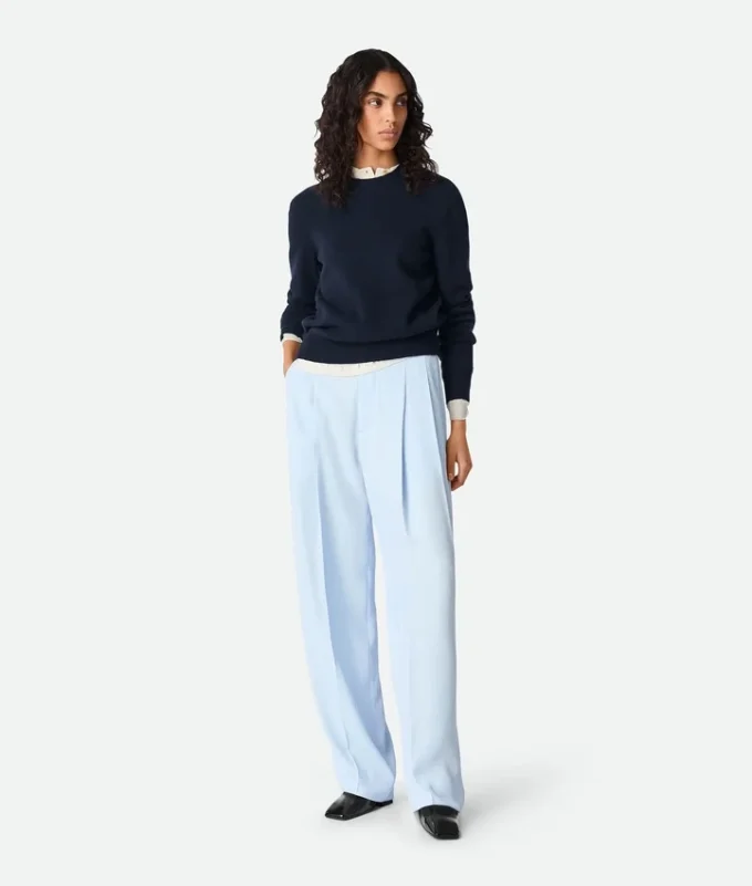 Gerade Hose aus Viskose- und Seidentwill Gerade Hose aus Viskose- und Seidentwill