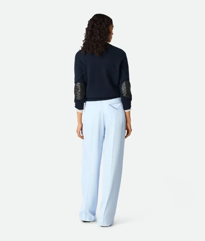 Gerade Hose aus Viskose- und Seidentwill Gerade Hose aus Viskose- und Seidentwill