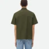 Helles Baumwoll-Twill-Hemd Helles Baumwoll-Twill-Hemd