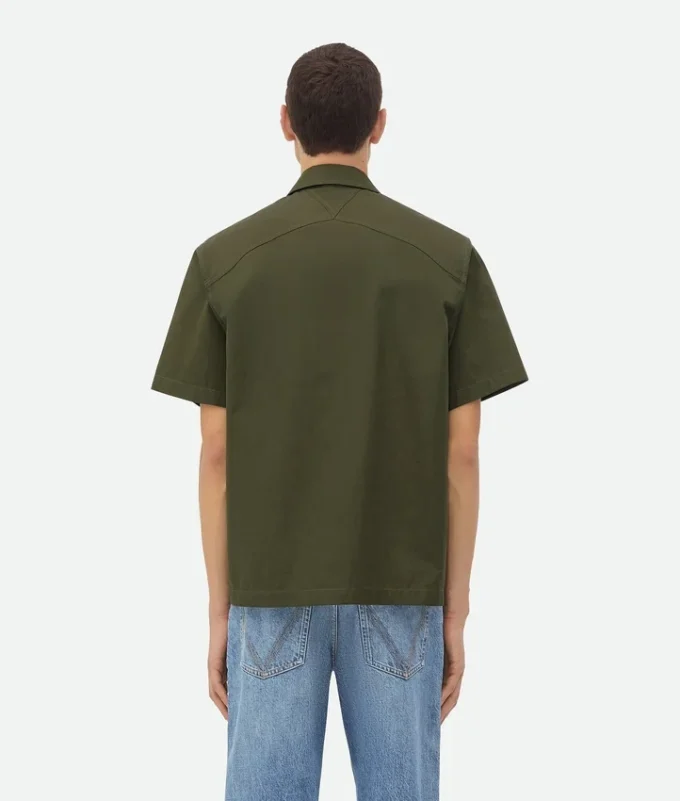 Helles Baumwoll-Twill-Hemd Helles Baumwoll-Twill-Hemd