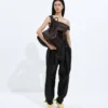 Hose aus gewaschenem Baumwoll- und Viskose-Twill Hose aus gewaschenem Baumwoll- und Viskose-Twill