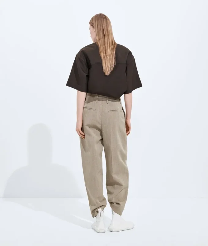Hose aus Wolle und Leinen Hose aus Wolle und Leinen