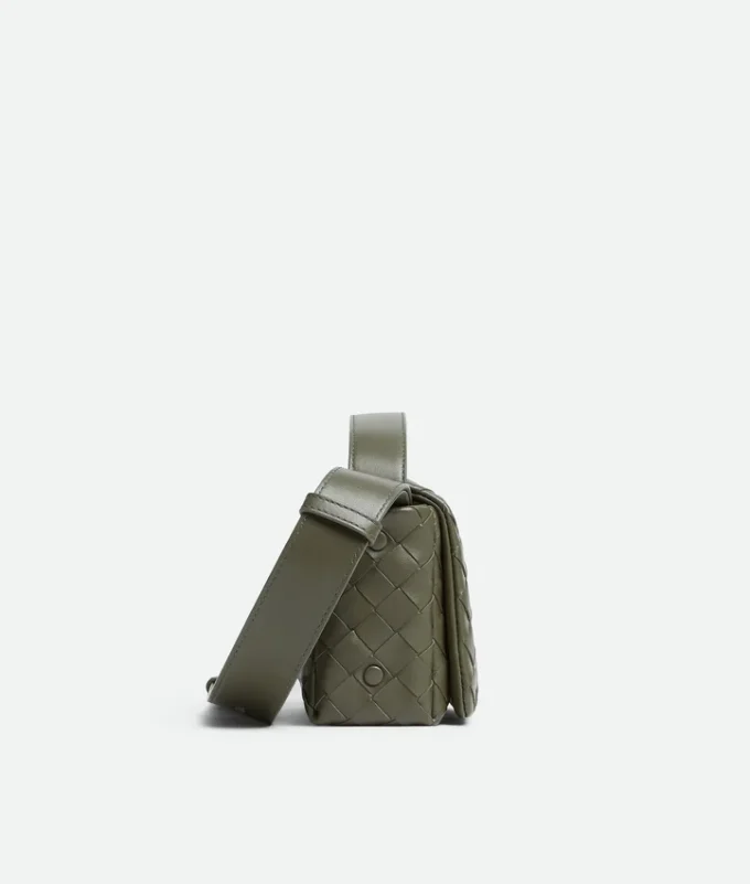 Intrecciato Minitasche mit Klappe Intrecciato Minitasche mit Klappe