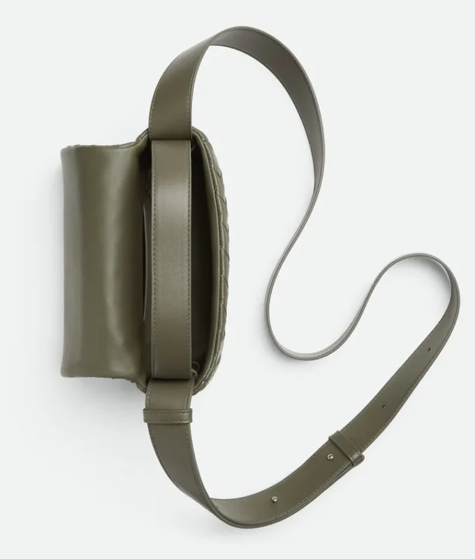 Intrecciato Minitasche mit Klappe Intrecciato Minitasche mit Klappe