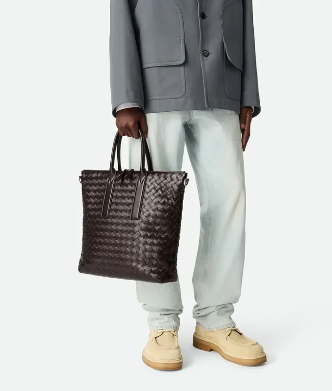 Intrecciato North-South-Tasche mit Reißverschluss Intrecciato North-South-Tasche mit Reißverschluss