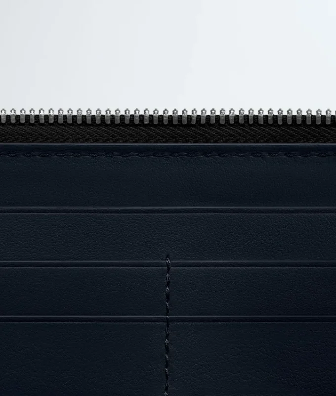 Intrecciato Piccolo Zip-Around-Geldbörse Intrecciato Piccolo Zip-Around-Geldbörse