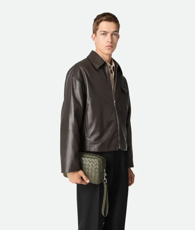 Intrecciato-Pouch mit Handschlaufe Intrecciato-Pouch mit Handschlaufe