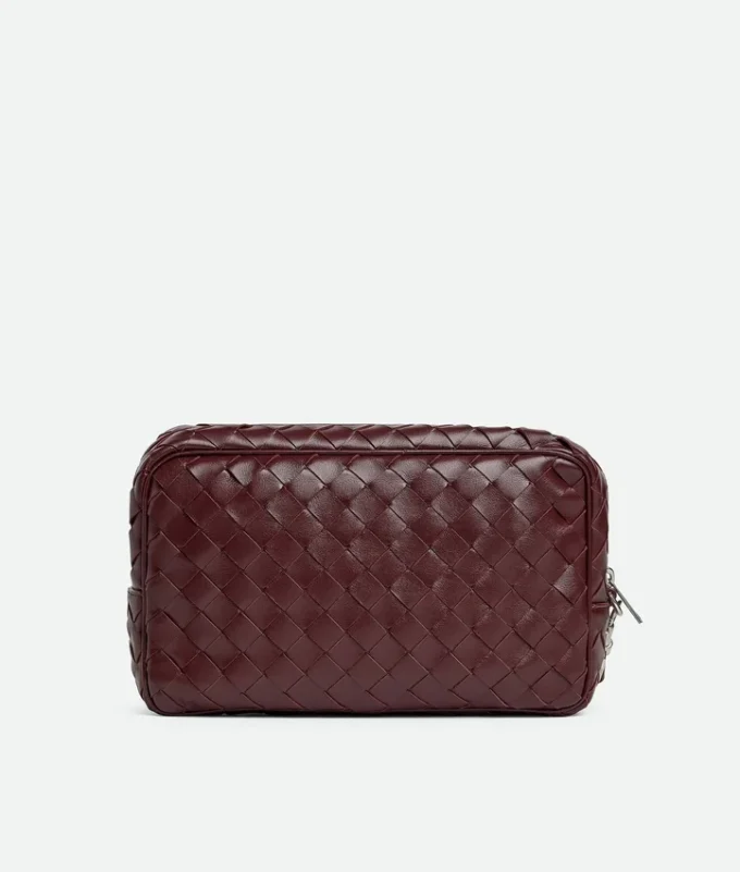 Intrecciato-Pouch mit Handschlaufe Intrecciato-Pouch mit Handschlaufe