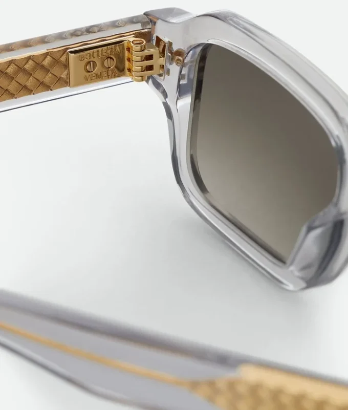 Intrecciato-Sonnenbrille mit rechteckigem Rahmen Intrecciato-Sonnenbrille mit rechteckigem Rahmen