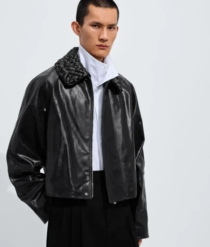 Jacke aus geknittertem Leder Jacke aus geknittertem Leder