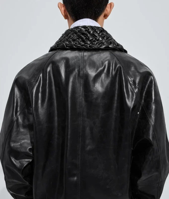 Jacke aus geknittertem Leder Jacke aus geknittertem Leder
