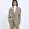 Jacke aus Woll- und Leinenmelange Jacke aus Woll- und Leinenmelange