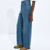 Jeans mit weitem Bein in mittlerem Indigo Jeans mit weitem Bein in mittlerem Indigo