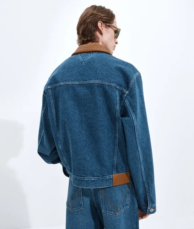 Jeansjacke in Indigo, Größe M Jeansjacke in Indigo, Größe M