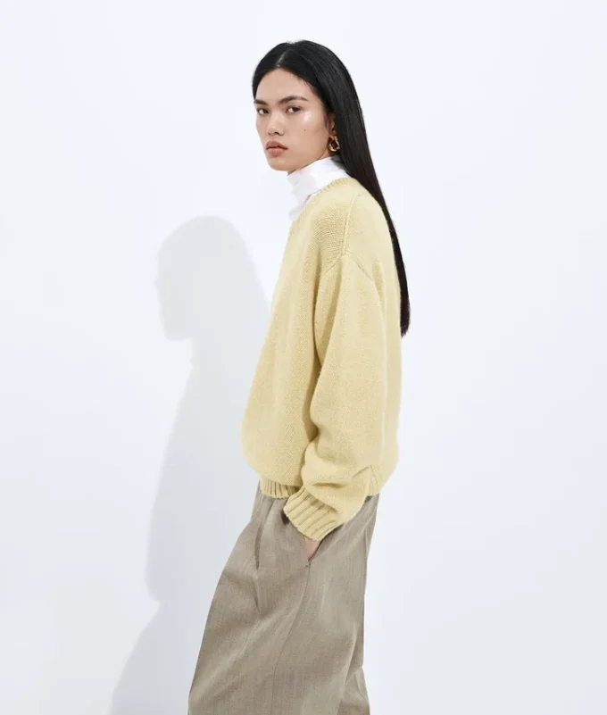 Kaschmir-Pullover mit Zopfmuster Kaschmir-Pullover mit Zopfmuster