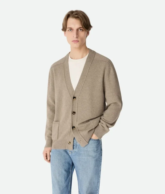 Kaschmir-Strickjacke Kaschmir-Strickjacke