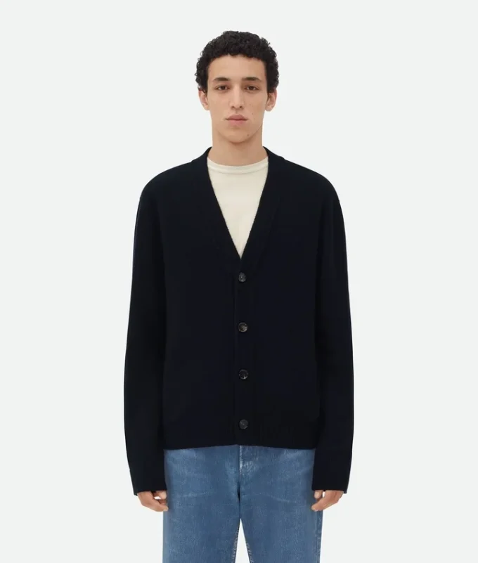 Kaschmir-Strickjacke Kaschmir-Strickjacke