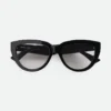 Klassische Cat-Eye-Brille aus recyceltem Acetat Klassische Cat-Eye-Brille aus recyceltem Acetat