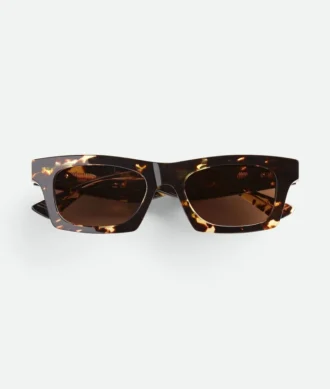 Klassische eckige Sonnenbrille