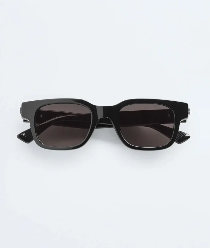 Klassische eckige Sonnenbrille Klassische eckige Sonnenbrille