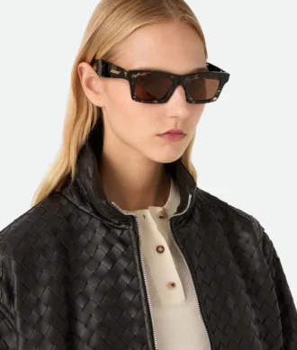 Klassische eckige Sonnenbrille