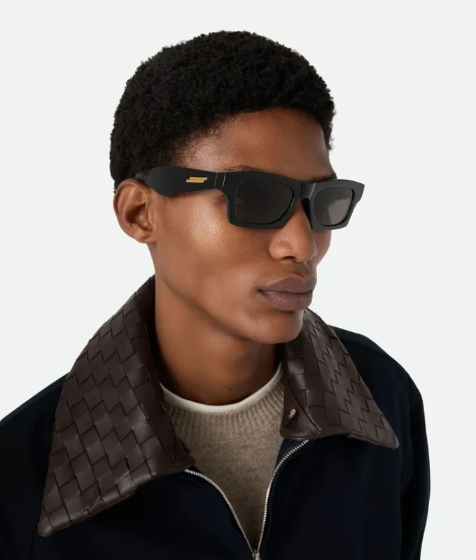 Klassische eckige Sonnenbrille