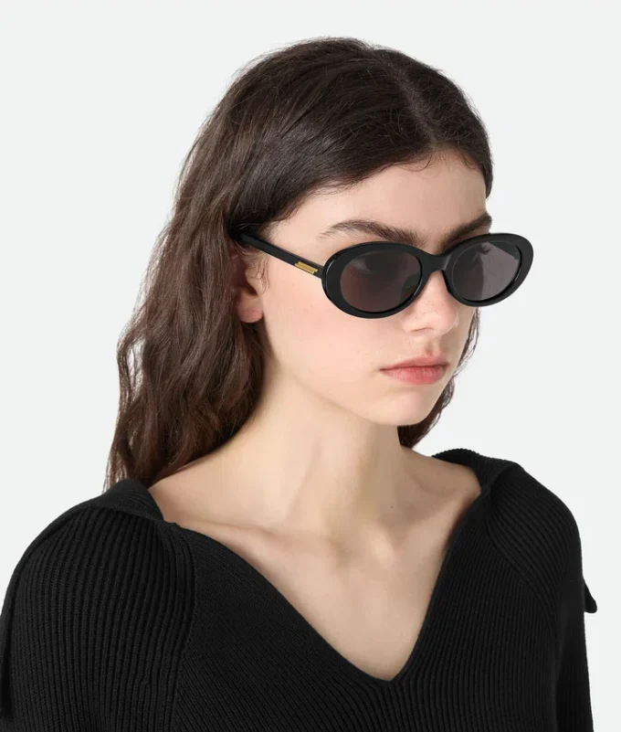 Klassische ovale Sonnenbrille Klassische ovale Sonnenbrille