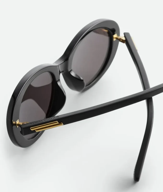 Klassische ovale Sonnenbrille Klassische ovale Sonnenbrille
