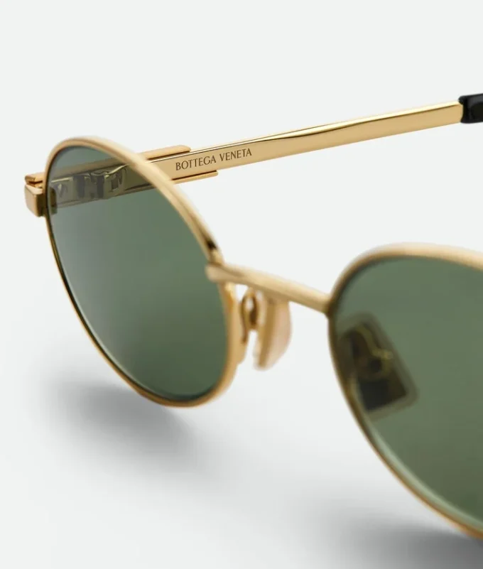 Klassische ovale Sonnenbrille Klassische ovale Sonnenbrille