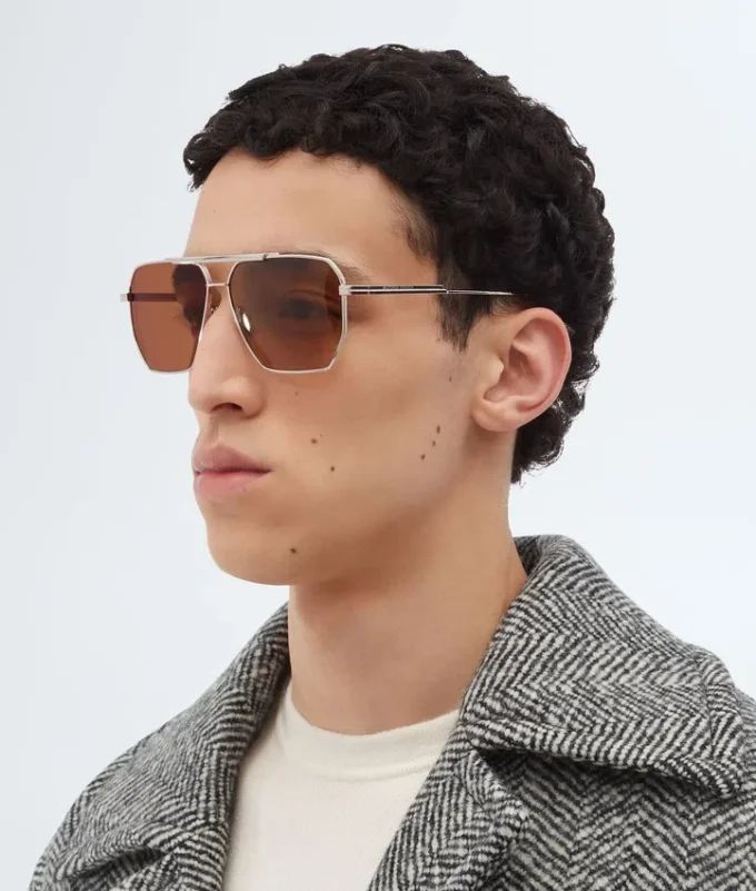 Klassische Pilotenbrille