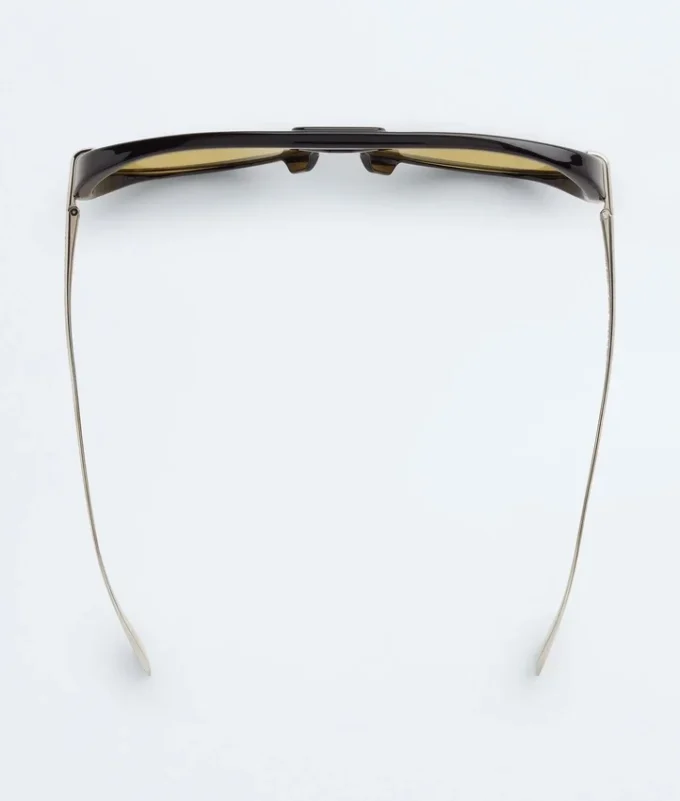 Klassische Pilotenbrille