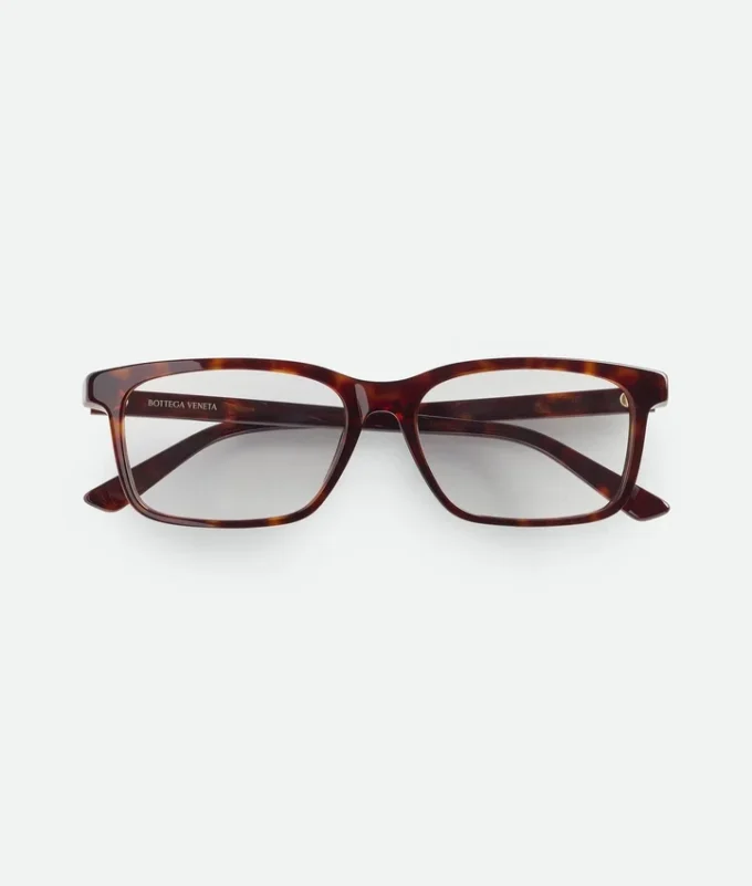 Klassische rechteckige Brille Klassische rechteckige Brille
