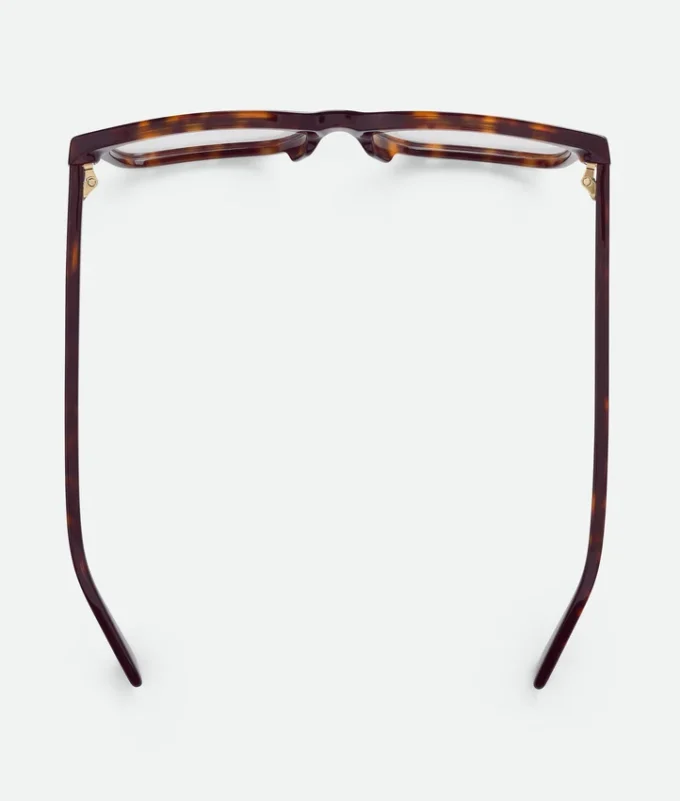 Klassische rechteckige Brille Klassische rechteckige Brille