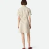 Kleid aus Baumwolle und Leinen Kleid aus Baumwolle und Leinen